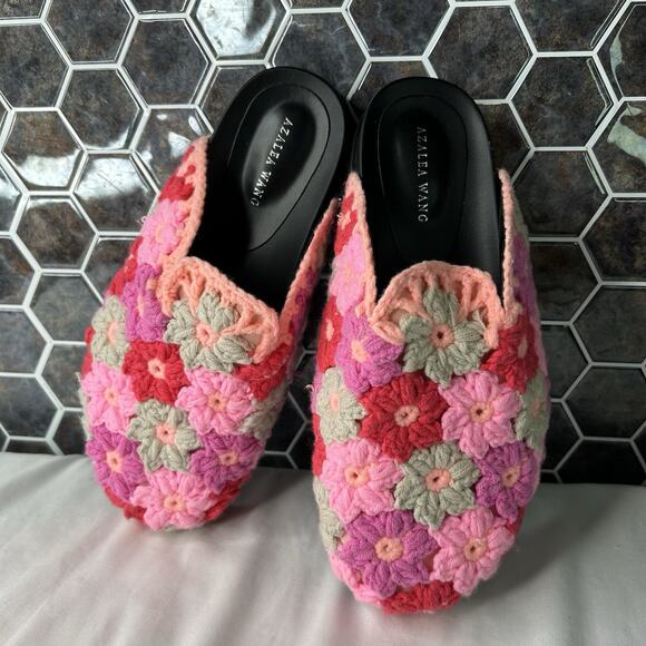 AZALEA WANG EFRYN PINK FLOWER EMBROIDERED CLOG CROCHET KNIT SIZE 8.5 - Picture 1 of 6